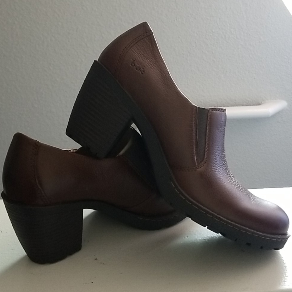💥NWOT Born Concepts beautiful shoes!👢👢👞